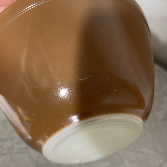 PYREX brown small bowls 401 1.5 pt 16 and 441 1.5 pt Cinderella bowl both brown - Picture 9 of 11